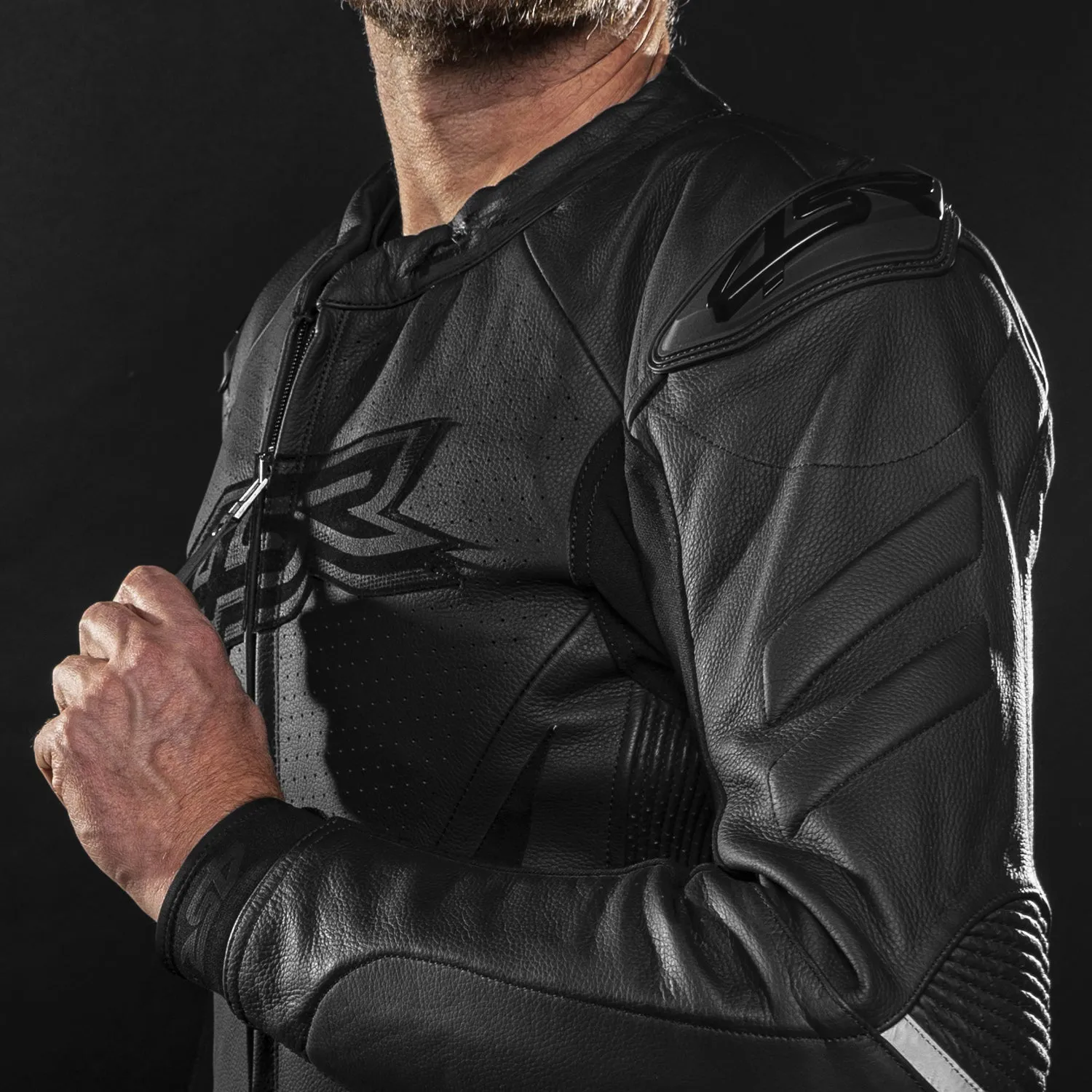 Club Sport Black Series AR